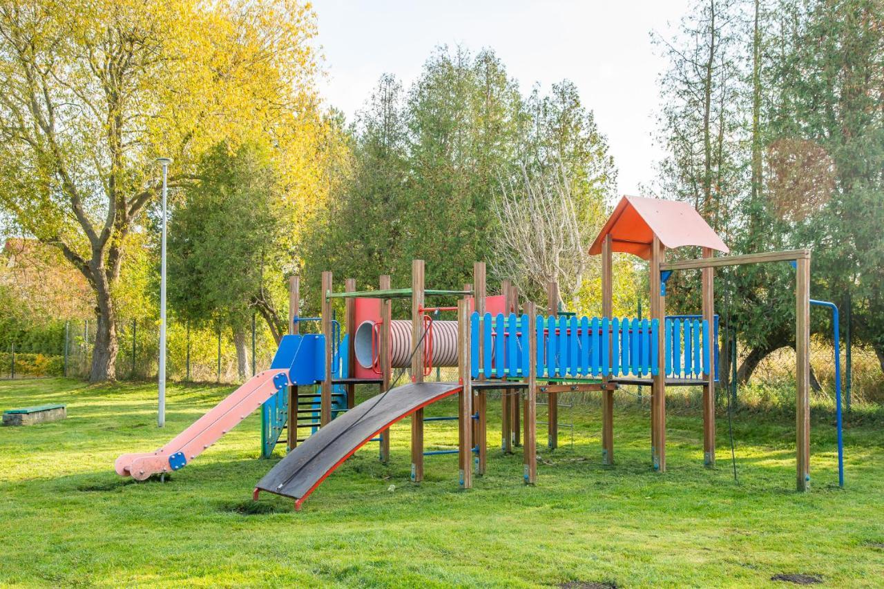Apartament Niebieski Kołobrzeg Esterno foto